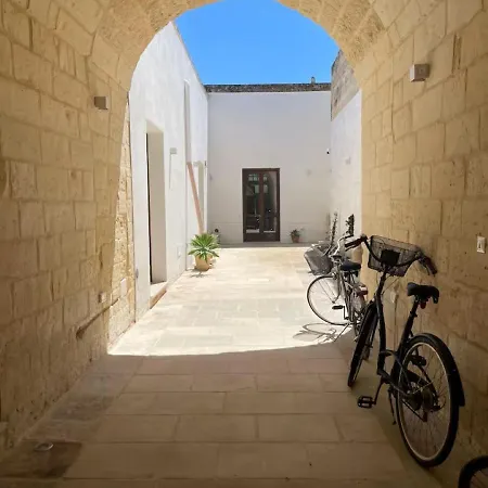 בית נופש Della Cupa, Luxury Salento Lizzanello